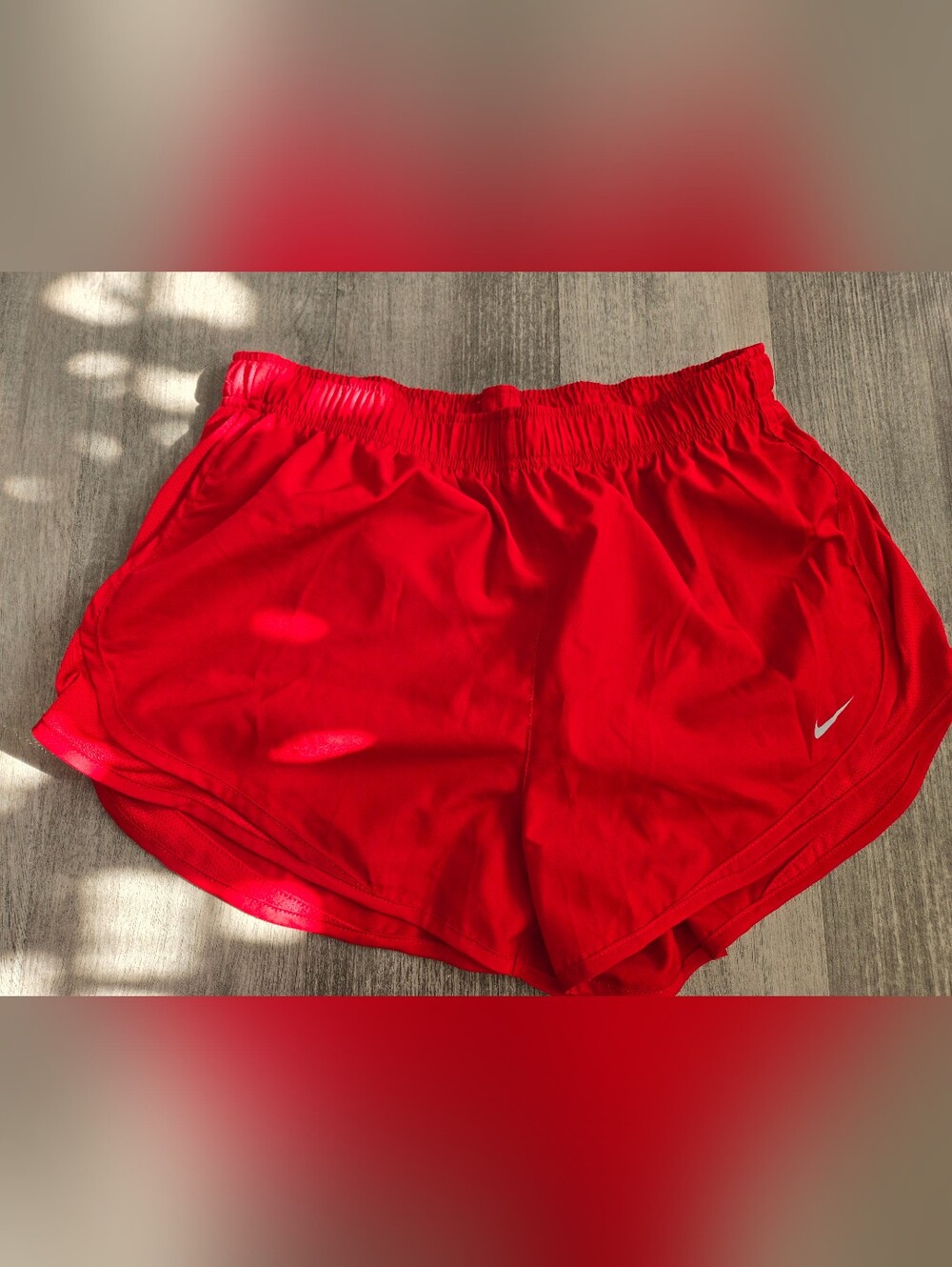 Womens Large Nike Tempo Shorts Red